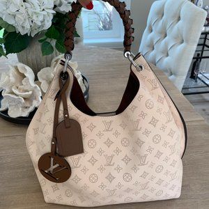 Louis Vuitton Carmel Hobo Bag